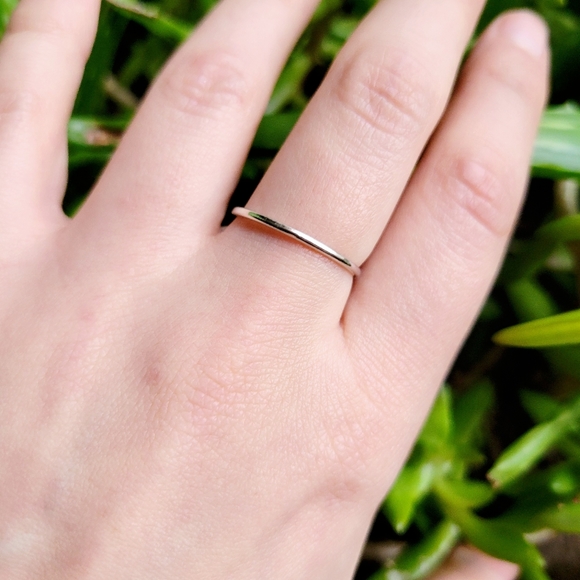 New Classic Silver Simple Dainty Thin Ring Band - Picture 5 of 6